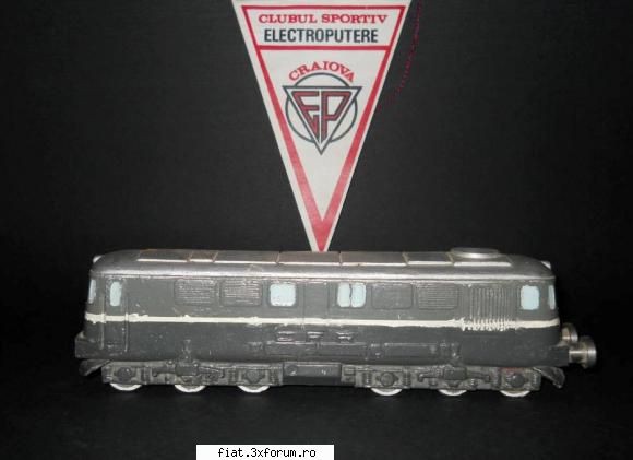 Vand 2 modele locomotive romanesti - Vand 2 modele de locomotive romanesti, mai exact - Anunturi