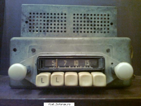 Vand Blaupunkt Hamburg ! - Vand Blaupunkt Hamburg an fabr. 56/57 cu taste si - Anunturi