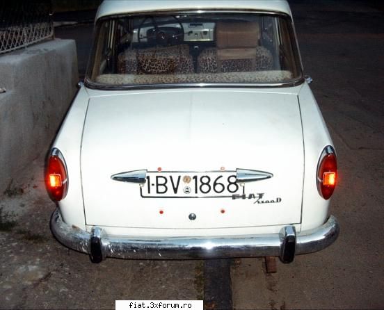 Vand Fiat 1100D - acum din spate,tin sa precizez ca masina arata - Bursa