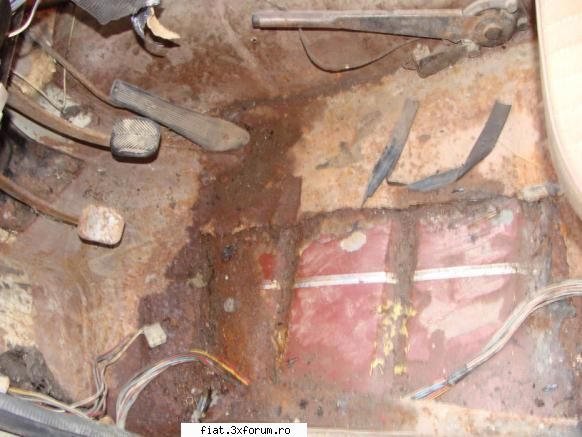 Vand Fiat 1300 pentru piese - timariu dragos - Bursa