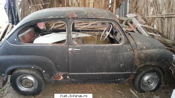 vand caroserie fiat 600d zastava 600 1957 fara motor dar cu cutie viteze. fara acte doar pt piese