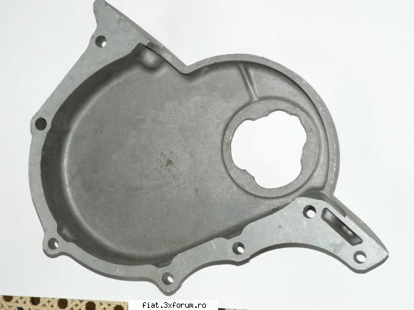 Vand Fiat 850 Coupe Sport - 2. Capac de distributie nou. - 40 ron - VANDUT - Club Fiat 850