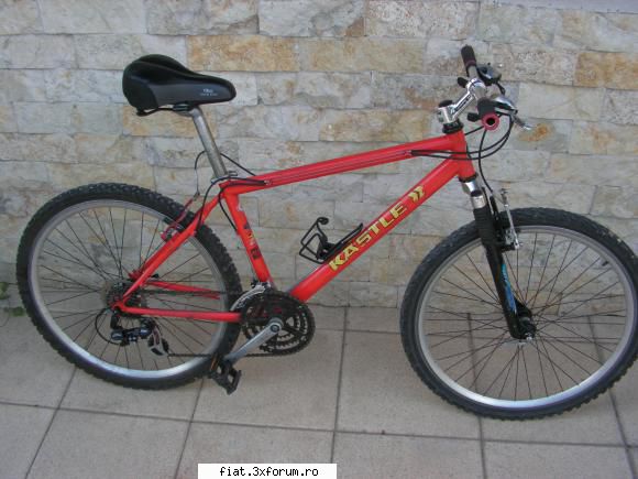 Vand MTB Kastle , cadru 16 inchi - De vanzare MTB Kastle , cadru 16 inchi. Pipa - Anunturi