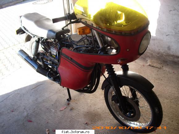 Vand Motocicleta si Motorete - MZ ts 250 reconditionat ,1600 euro+ pise +carena - Anunturi