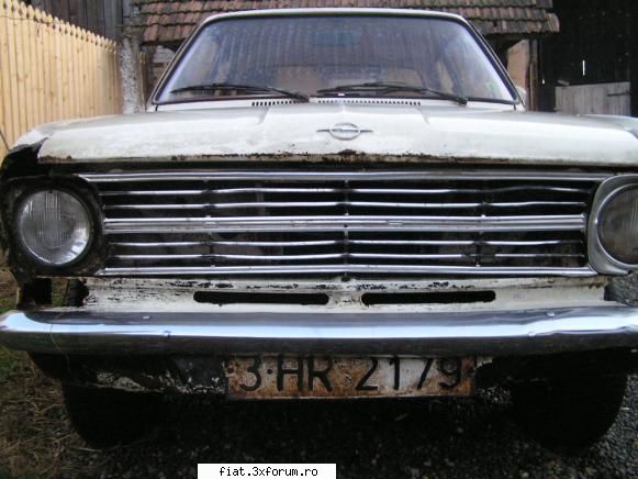 Vand Opel Kadett B - inca o poza. masina are rugina, insa se poate - Anunturi