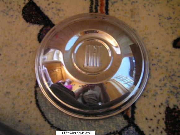 Vand Piese Fiat , toate modelele, NOS - Vand urmatoarele piese: Capac nou fiat 600. Pret - Bursa