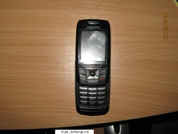 Vand Samsung E250 - Vand Samsung E250 negru stare foarte buna, pret - Anunturi