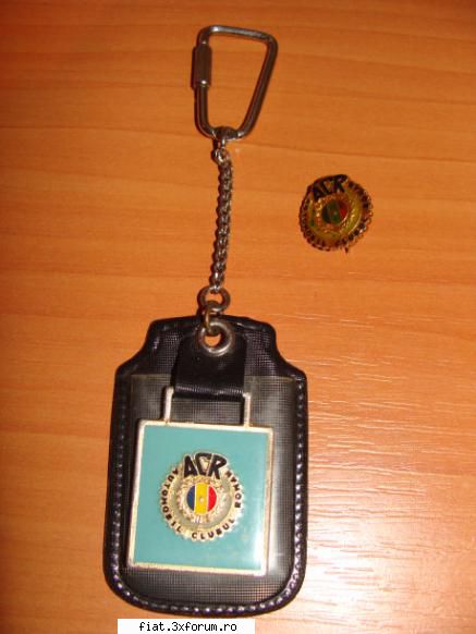 Vand breloc+insigna ACR - timariu dragos - Anunturi
