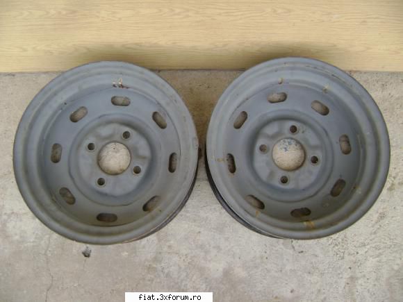 Vand cauciucuri si jante de VW broasca - Bug - Anunturi