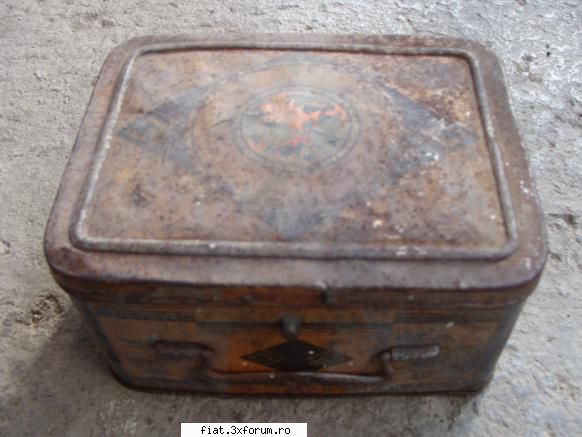 Vand diferite cutii (tabla,plastic,etc.) - timariu dragos - Anunturi