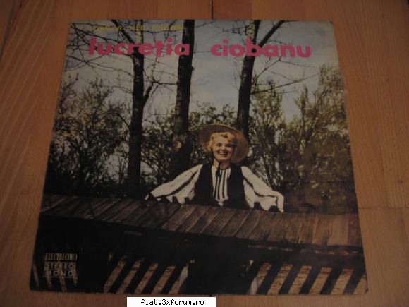 Vand discuri vinil - Lucretia Ciobanu - 15 lei - Classic corner