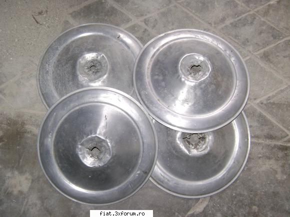 Vand diverse piese - Capace fiat 500 F din aluminiu... 20 lei buc. dar - Bursa