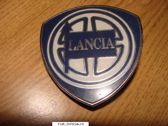Vand emblema Lancia - Pret...................................VANDUTA! - Anunturi