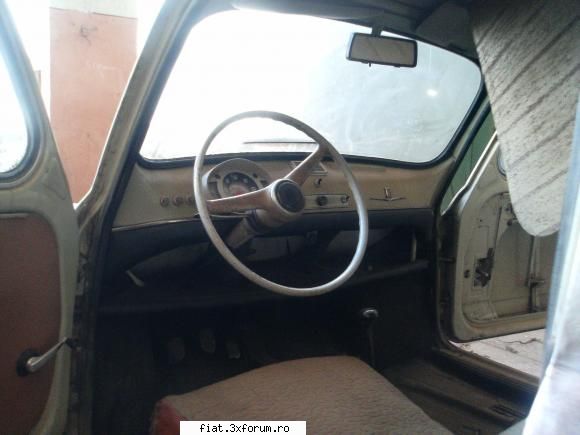 Vand fiat 600d - bordul si scaunul soferului (centurile de - Bursa