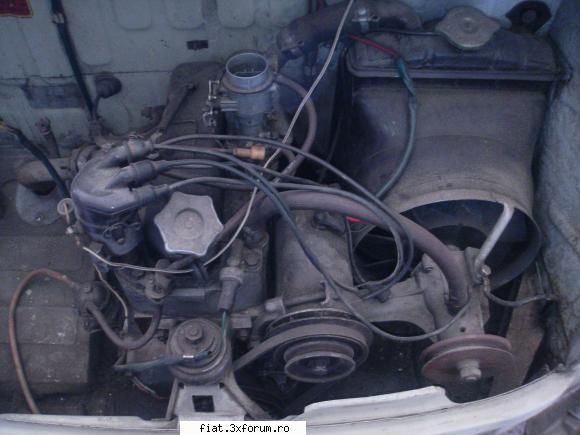 Vand fiat 600d - o imagine a motorului! nu am reusit sa-l pornesc - Bursa