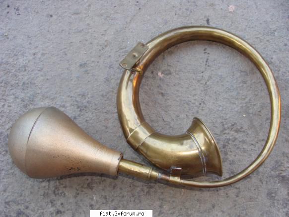 Vand goarna ( claxon ) auto de epoca - Pret:130 ron VANDUTA! - Anunturi