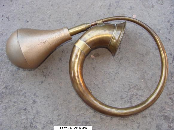Vand goarna ( claxon ) auto de epoca - timariu dragos - Anunturi