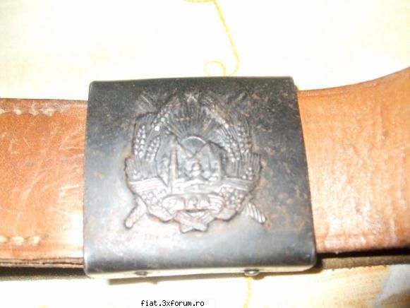 Vand jucarii Aradeanca - curea militara R P R ( ) in stare f buna - 100 lei - Anunturi