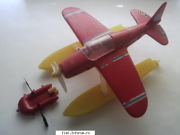 Vand jucarii vechi / comuniste - Asa arata hidroavionul - Classic corner