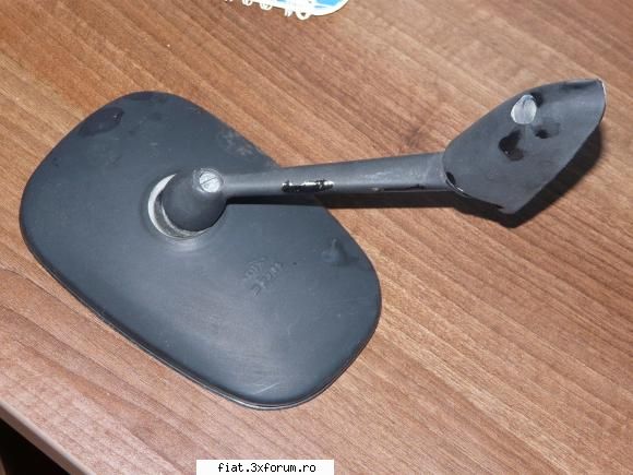 Vand oglinda Cipa - pentru Bug mai pun o fotografie - Anunturi