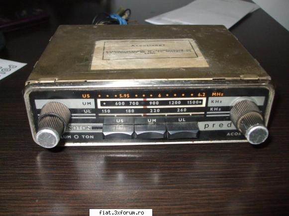 Vand pentru Dacia 1300 piese rare - Vand una bucata radio PREDEAL in stare BOBOC - 60 - Anunturi