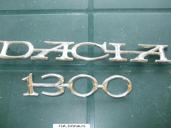 Vand pentru Dacia 1300 piese rare - scris varianta mare Dacia lei - Anunturi