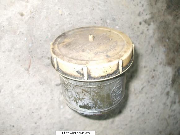 Vand pentru Dacia 1300 piese rare - borcanel lichid de frana Made in France Dacia / R - Anunturi