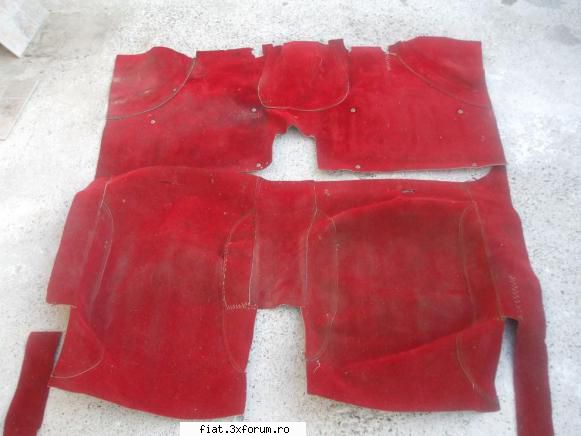 Vand pentru Dacia 1300 piese rare - mocheta Dacia 1301, Dacia 1300 L - 70 lei - Anunturi
