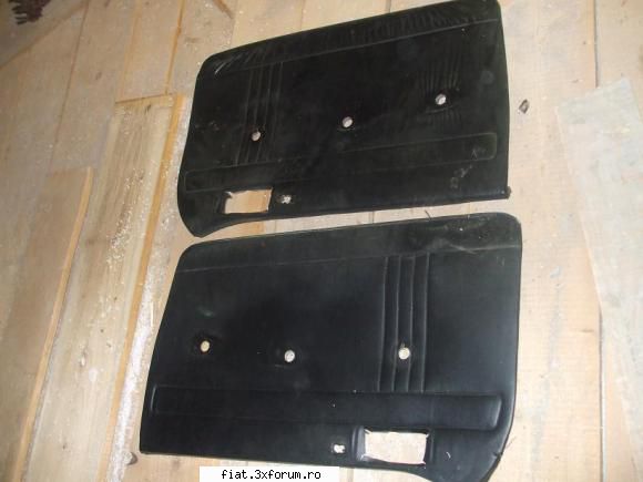 Vand pentru Dacia 1300 piese rare - tapiserii de usi Dacia 1300 set complet - 50 lei - Anunturi