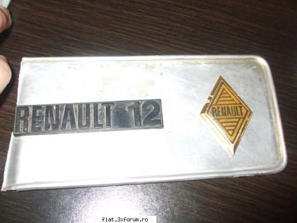 Vand pentru Dacia 1300 piese rare - steme Renault lei - Anunturi