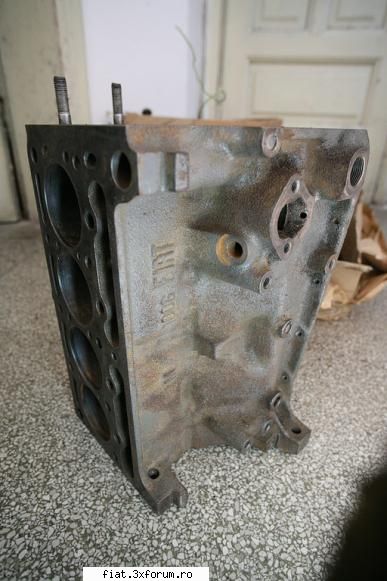 Vand piese FIAT 850 - bloc motor fiat 850 SPECIAL - 200 cota 0 ... este - Bursa