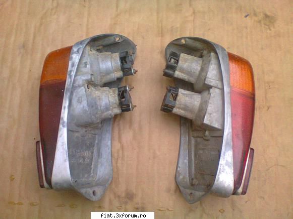 Vand piese Fiat 600 - Stopuri spate poza 2 - Club Fiat 500 & 600