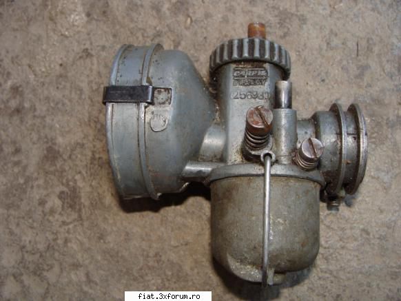Vand piese pentru diferite masini/motociclete - carburator Carfil pentru Mobra pret:40 lei - Anunturi