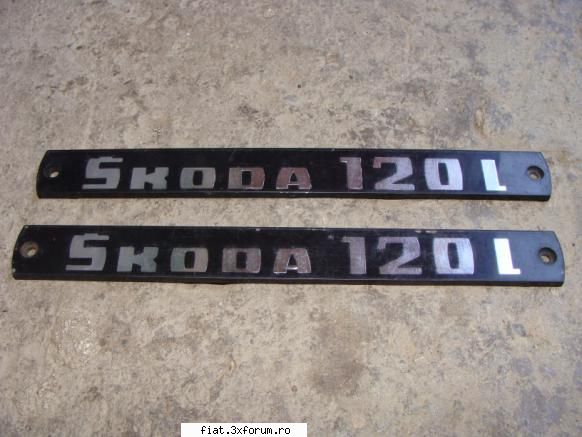 Vand piese pentru diferite masini/motociclete - embleme Skoda 120L pret:20 lei ambele VANDUTE! - Anunturi