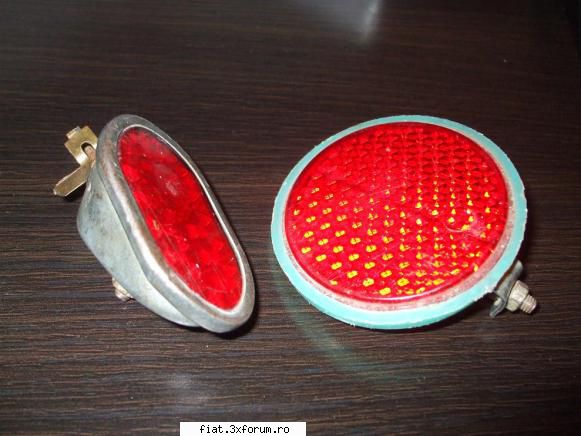 Vand piese pt biciclete vechi - stopuri spate Tohan si Pegas- 40 lei ambele - Classic corner