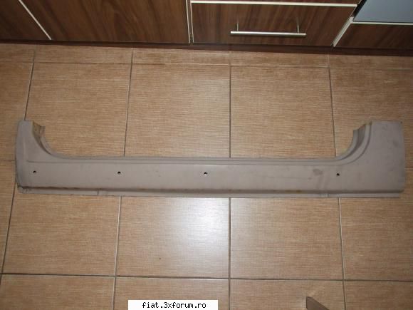 Vand prag nou Fiat - Vand prag stanga nou Fiat 850 Pret 100 lei - Bursa