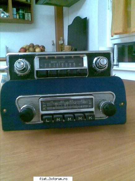 Vand radio AudioVox - ambele sunt la mine dar sunt ale lui - Bursa