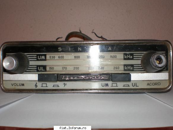 Vand radiouri auto - Sinaia - 50 lei - Anunturi