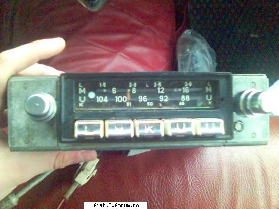 Vand radiouri auto vechi - radio blaupunkt, se aude destul de tare, stereo - Bursa