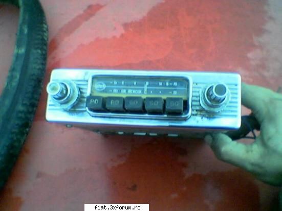 Vand radiouri auto vechi - Am o serie de radiouri auto vechi cu preturi - Bursa