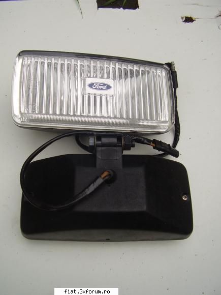 Vand set proiectoare ceata Ford - ova772007 - Anunturi