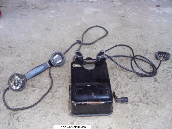 Vand telefon cu manivela - timariu dragos - Anunturi