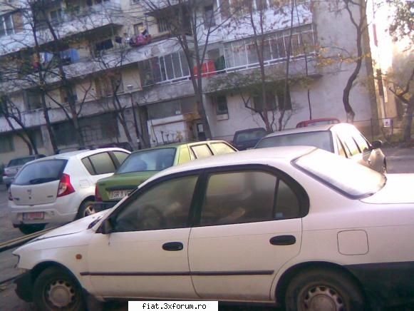 Vand toyota corolla din 1993 - Motor 1.3, benzina, consuma putin, se infige, e o - Anunturi