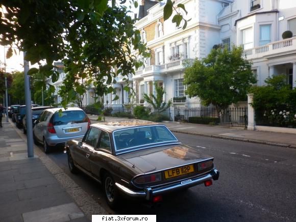 Vazute in cartier! - Un Triumph Stag, una din cele mai frumoase - Classic corner
