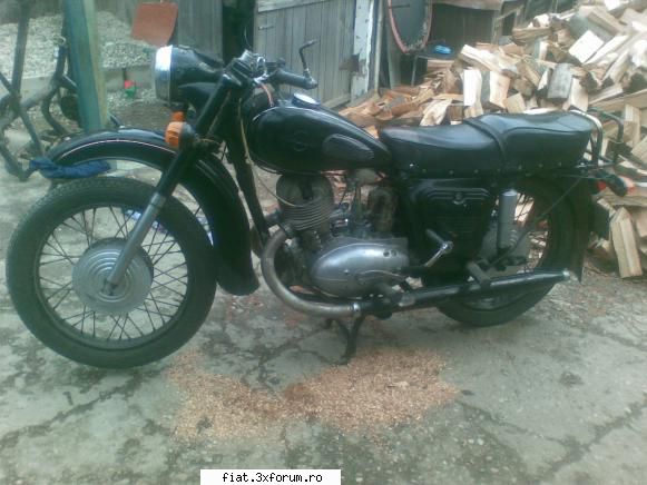 Vind motocicleta - Salut , vind moto clasica ruseasca marca IJ 56 an - Anunturi