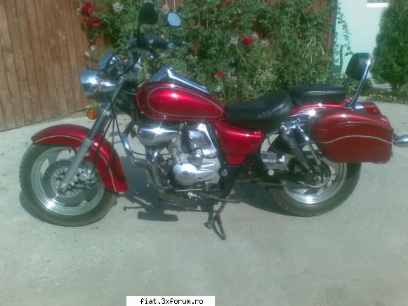 Vind motocicleta - Moto chopper aproape nou tinuta in garaj , consum - Anunturi