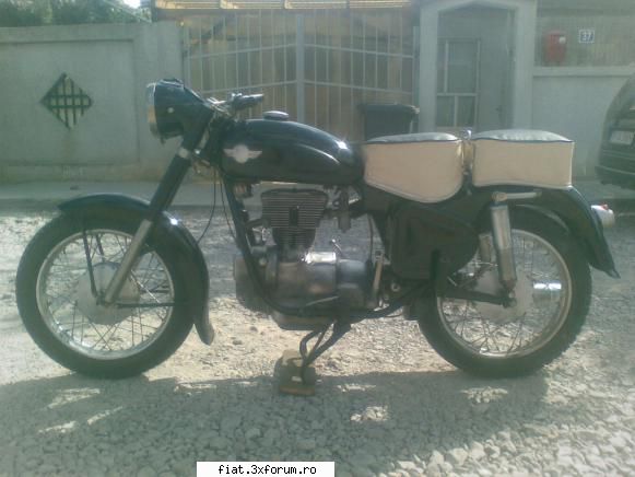 Vind motocicleta Simson - pret 1300 euro , se poate vedea si lua din - Anunturi