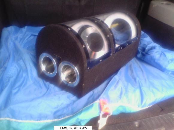 Woofer transparent ... - Adaug un wofer in stare excelenta. Se aude gravvv - Anunturi