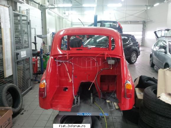 a inceput sa prinda viata - mai am putin si termin cu instalatia electrica - Club Fiat 500 & 600