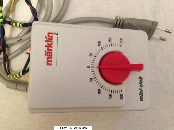 alimentator marklin - sau acesta, tot 100 lei. ideal ar fi sa dau unul - Classic corner